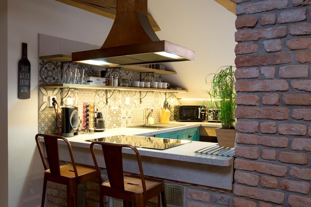 Bohemian Chic 2 Bedroom 2 Bathroom Loft With Hanging Chair Prague Ngoại thất bức ảnh